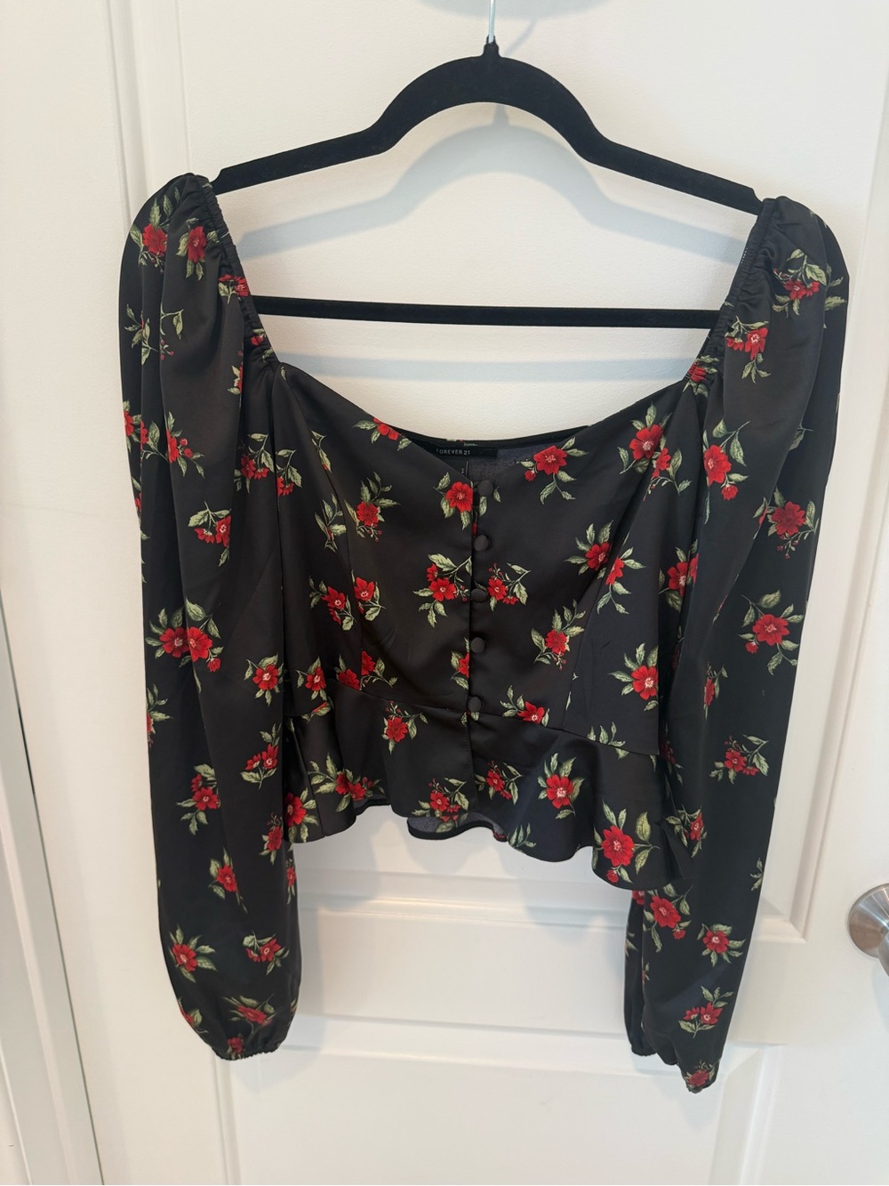 Forever 21 Black Red Floral Button-Front Peplum Blouse